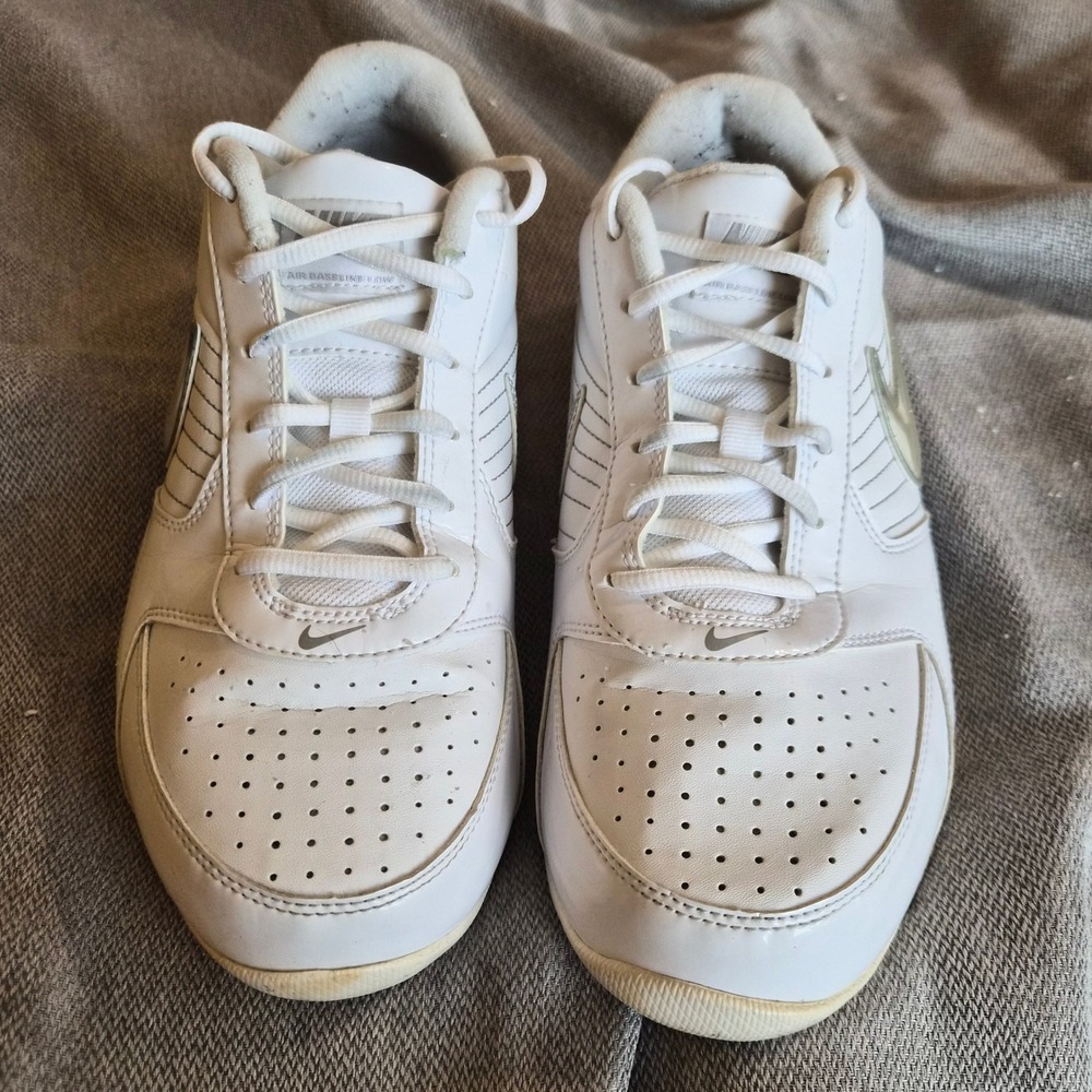 Nike Air Baseline Low Mens 9 Tennis Basketball White Dad Shoe Athleisure Y2K